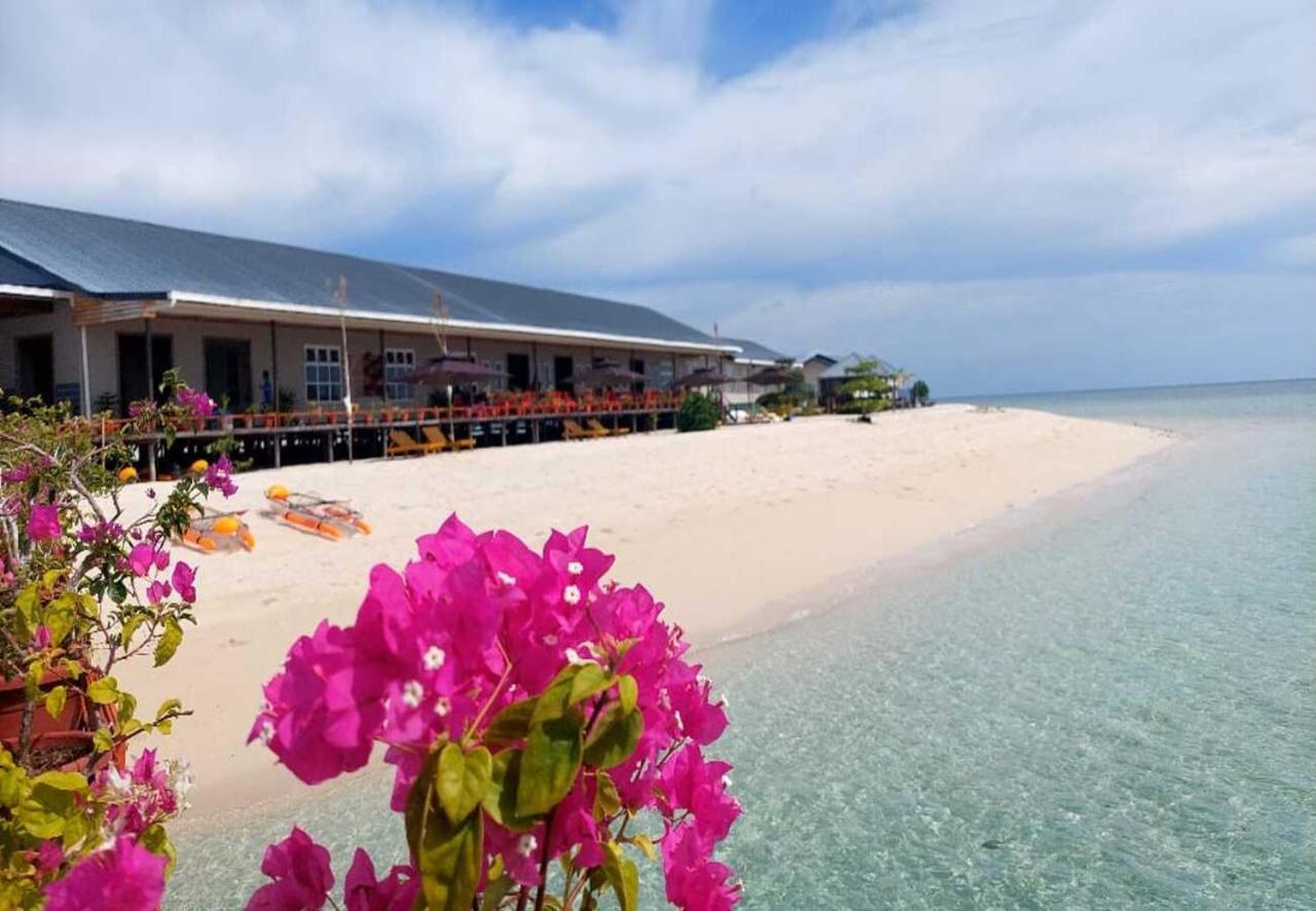 Santiri Island Resort Semporna Exterior foto